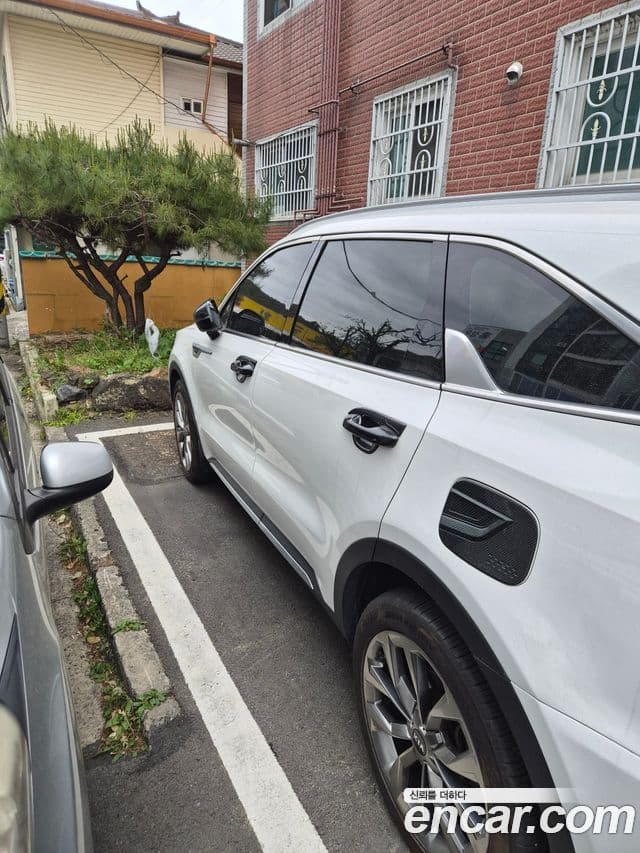Kia Sorento 2021 — Фото 6/6