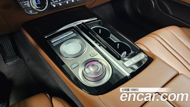 Genesis Electrified G80 2021 — Şəkil 9/20