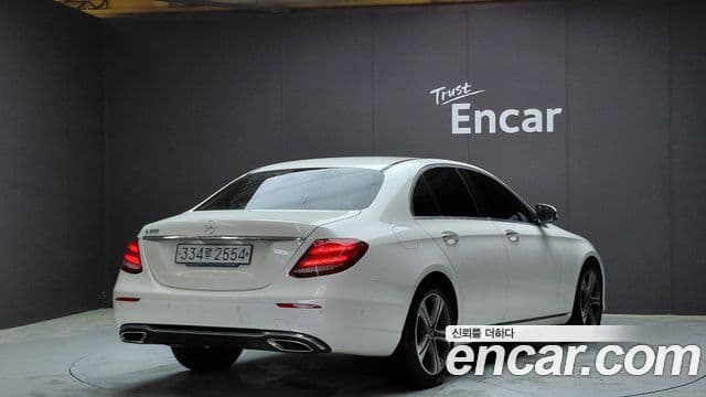 Mercedes-Benz E-Class 2019 — Şəkil 2/20
