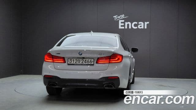 BMW 5 Series 2020 — ფოტო 4/20