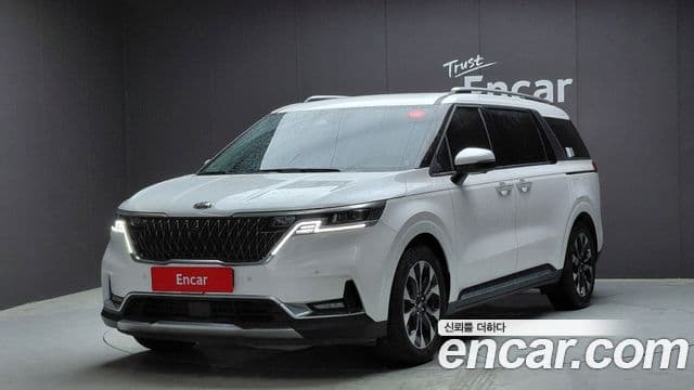 Kia Carnival 2020 — Фото 1/20