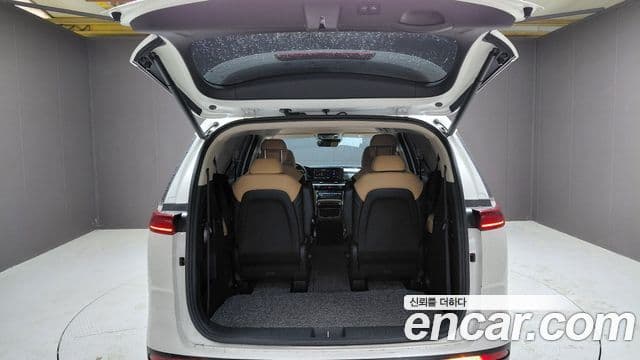 Kia Carnival 2020 — Фото 18/20