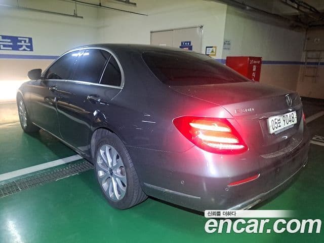 Mercedes-Benz E-Class 2018 — Şəkil 6/20