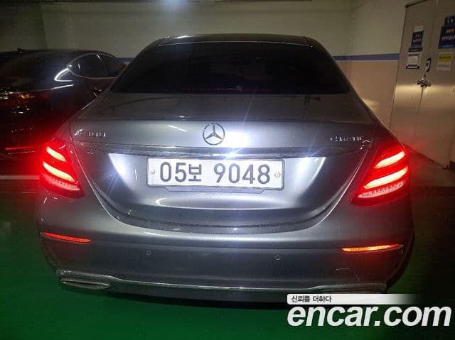 Mercedes-Benz E-Class 2018 — Şəkil 7/20
