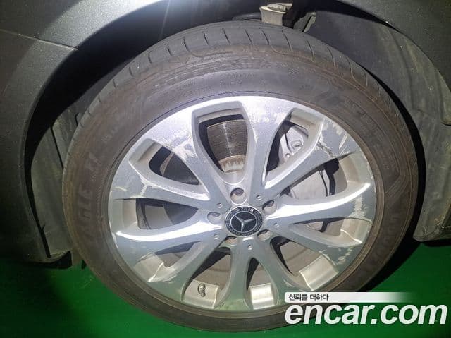 Mercedes-Benz E-Class 2018 — Şəkil 13/20