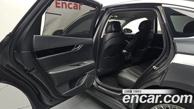 Genesis Electrified G80 2021 — ფოტო 12/20