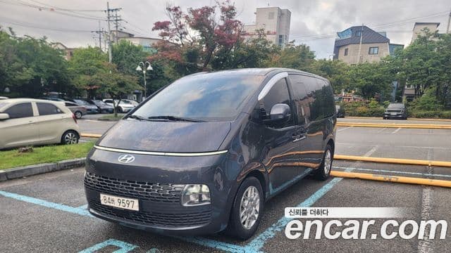 Hyundai Staria 2021 — ფოტო 19/19