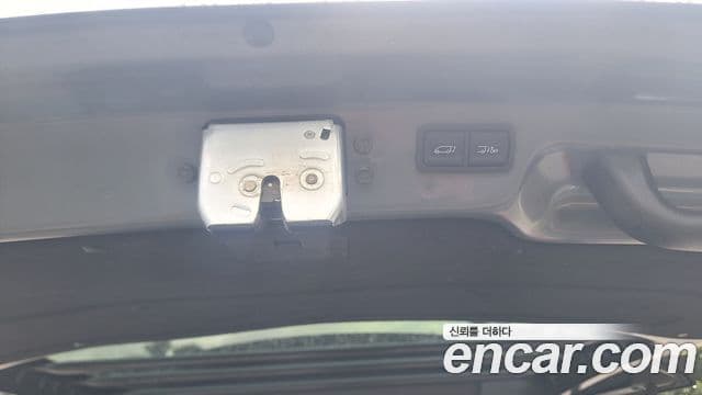 Hyundai Staria 2021 — ფოტო 11/19