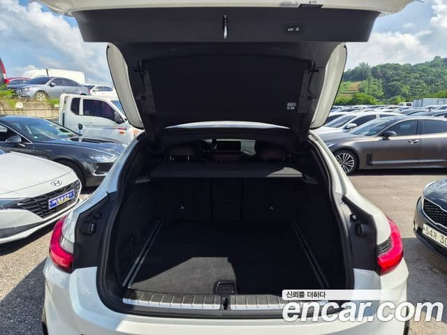 BMW X4 2022 — Photo 11/20