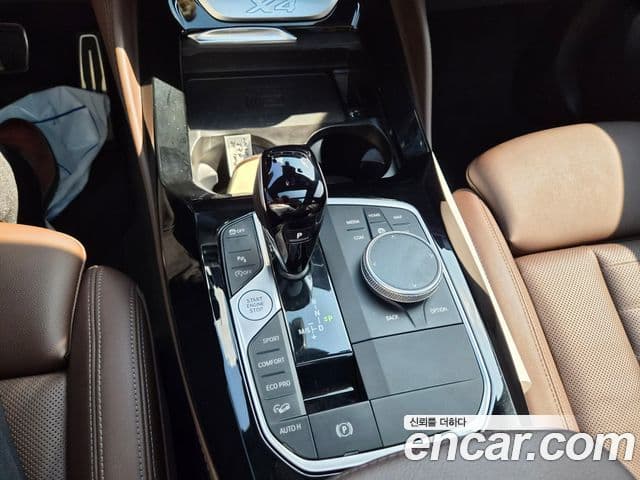 BMW X4 2022 — Photo 15/20