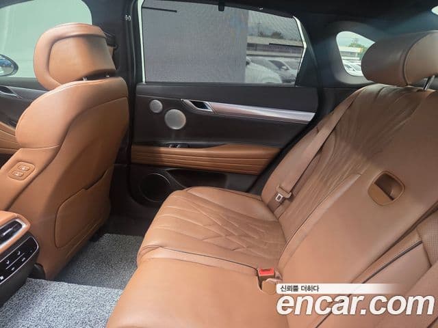 Genesis Electrified G80 2022 — ფოტო 8/20
