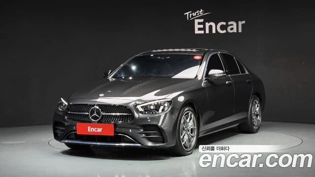 Mercedes-Benz E-Class 2022 — Фото 1/20