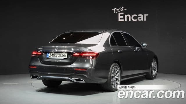 Mercedes-Benz E-Class 2022 — Фото 2/20