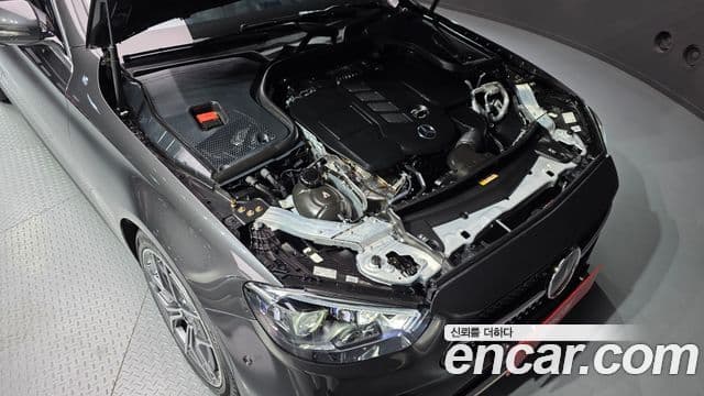 Mercedes-Benz E-Class 2022 — Фото 6/20