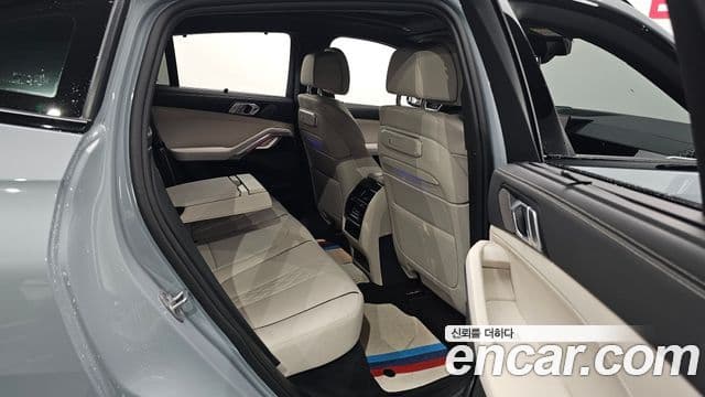 BMW X6 2025 — Photo 34/35
