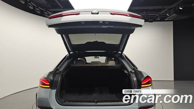 BMW X6 2025 — Photo 14/35