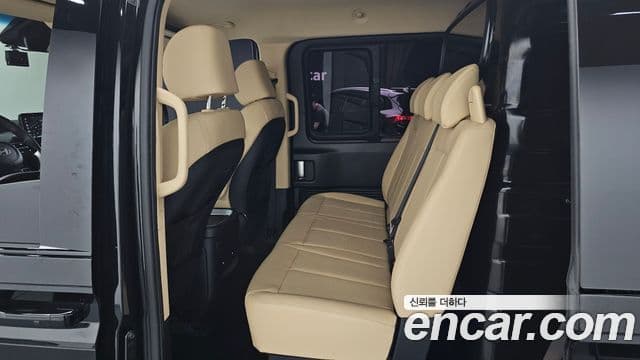 Hyundai Staria 2024 — Фото 12/20
