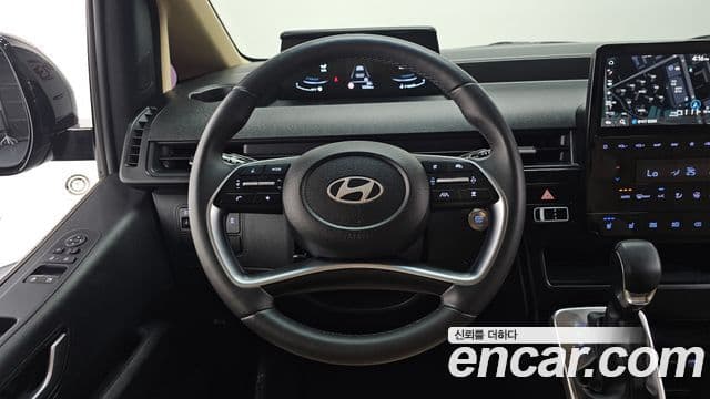 Hyundai Staria 2024 — Фото 13/20
