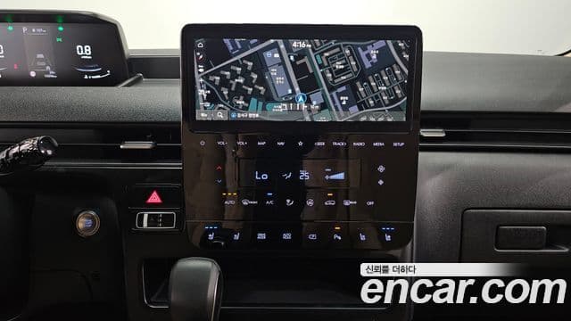 Hyundai Staria 2024 — Фото 14/20