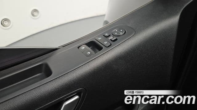 Hyundai Staria 2024 — Фото 16/20