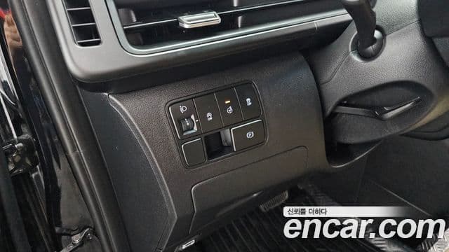 Hyundai Staria 2024 — Фото 17/20