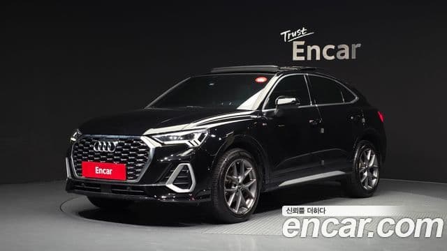 Audi Q3 2020 — Photo 19/20