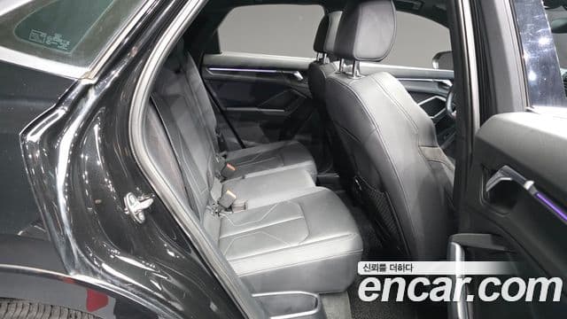 Audi Q3 2020 — Photo 16/20