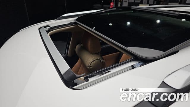 Kia Carnival 2021 — Şəkil 19/20