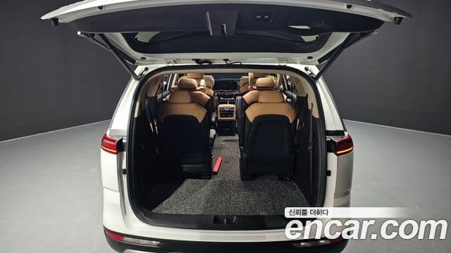Kia Carnival 2021 — Şəkil 20/20