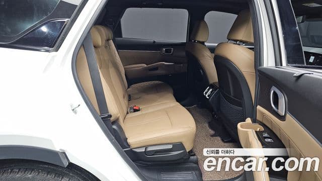 Kia Sorento 2024 — Фото 11/20