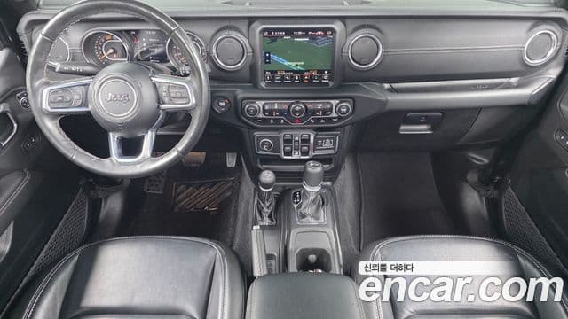 Jeep Wrangler 2021 — Şəkil 7/20