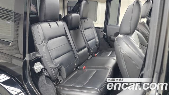 Jeep Wrangler 2021 — Şəkil 12/20