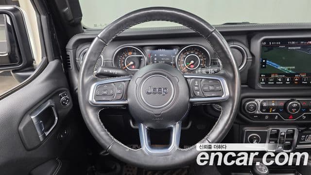Jeep Wrangler 2021 — Şəkil 15/20