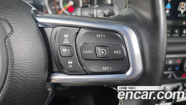 Jeep Wrangler 2021 — Şəkil 19/20