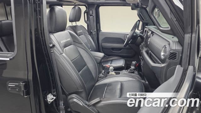 Jeep Wrangler 2021 — Photo 3/33