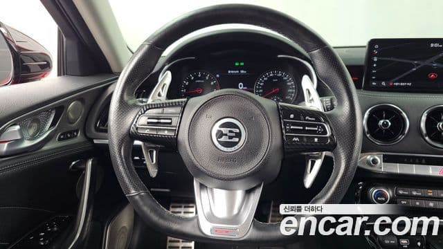 Kia Stinger 2021 — ფოტო 12/20