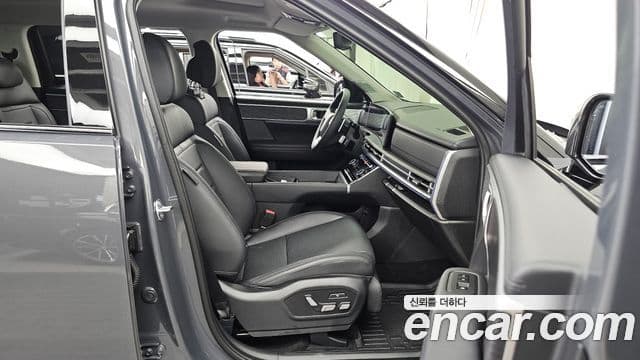 Hyundai Santa Fe 2026 — Photo 9/32