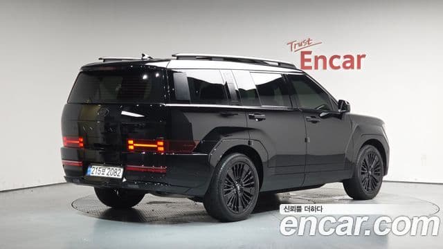 Hyundai Santa Fe 2024 — ფოტო 2/20