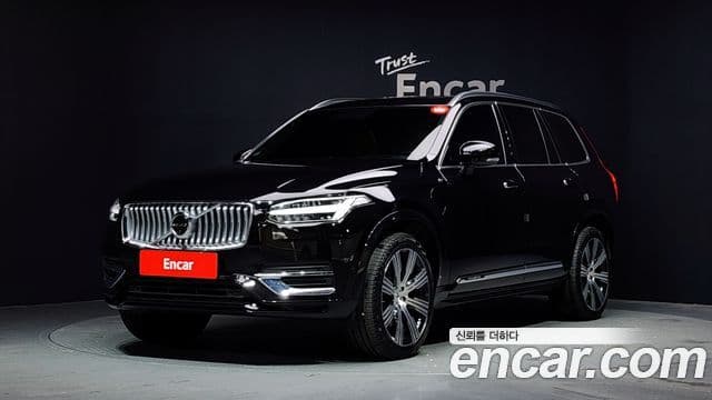 Volvo XC90 2022 — ფოტო 1/20