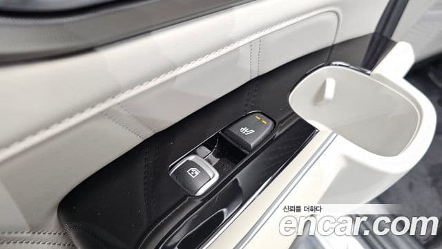 Kia Sorento 2024 — Şəkil 16/20