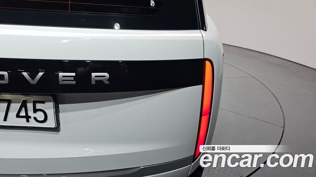 Land Rover Range Rover 2025 — Photo 22/38