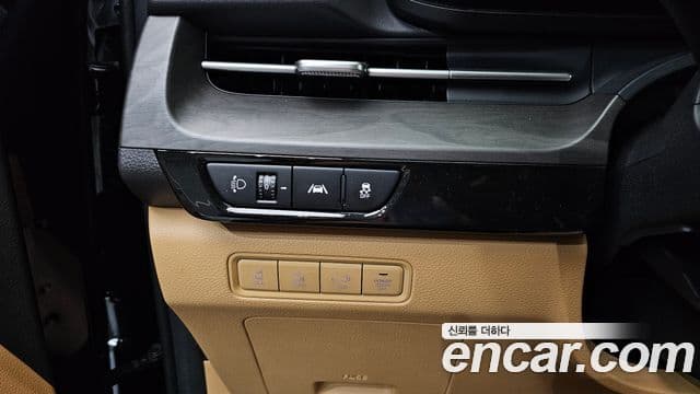 Kia Carnival 2022 — Şəkil 17/20