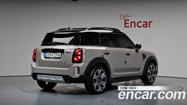 Mini Cooper S Countryman 2023 — ფოტო 2/20