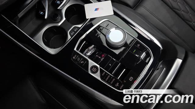 BMW X7 2023 — Şəkil 8/20