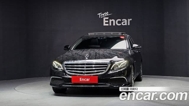 Mercedes-Benz E-Class 2019 — ფოტო 3/20