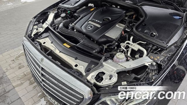 Mercedes-Benz E-Class 2019 — ფოტო 6/20