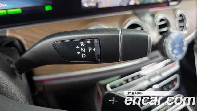 Mercedes-Benz E-Class 2019 — ფოტო 9/20