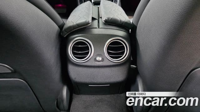 Mercedes-Benz E-Class 2019 — Photo 2/33