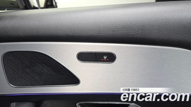 Mercedes-Benz GLE-Class 2019 — Şəkil 19/20