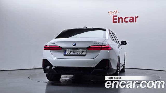 BMW 5 Series 2023 — Şəkil 4/20